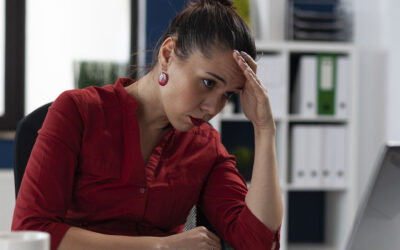 71% das mulheres sacrificam autocuidado por carreira