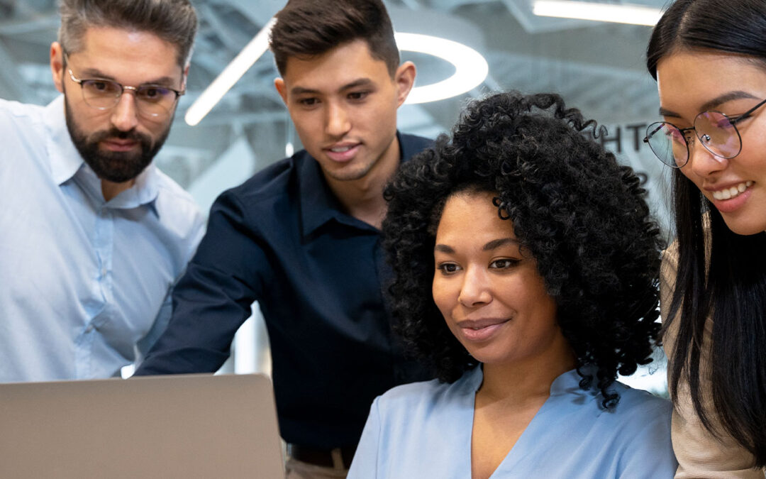 77% das mulheres já enfrentaram barreiras de gênero para crescer na carreira
