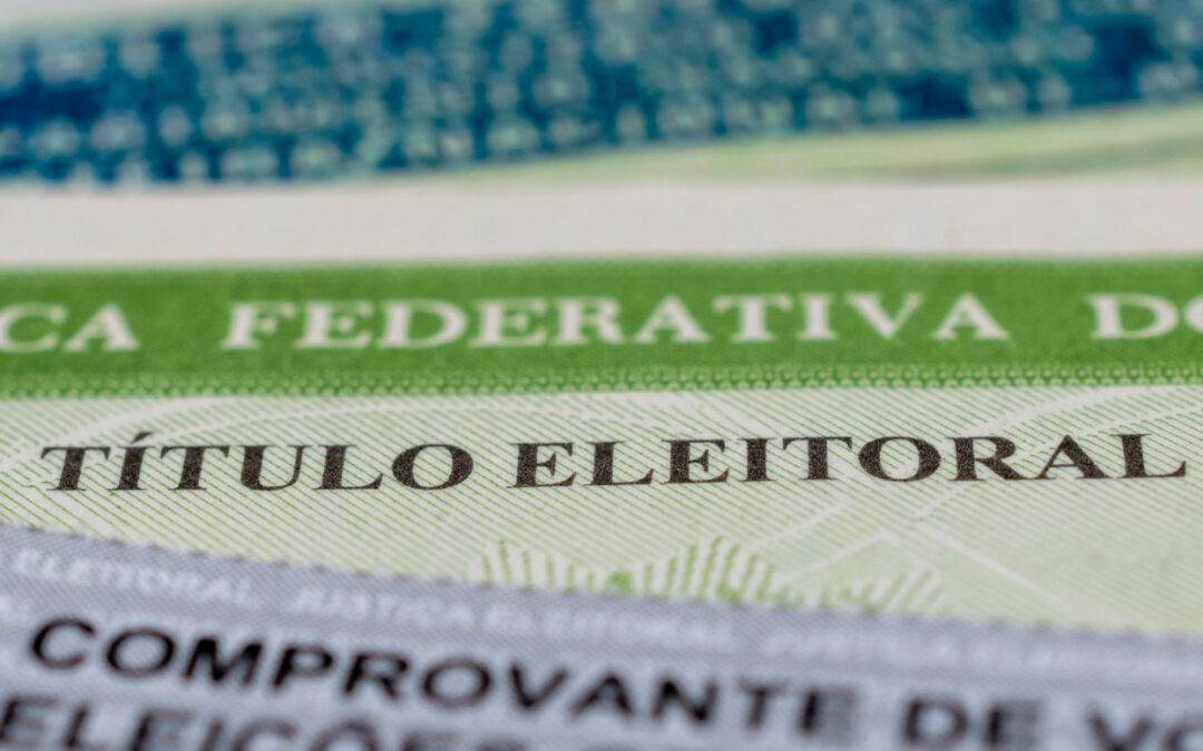 Eleitores com ensino superior e jovens têm mais interesse em programas de governo